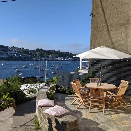 Holiday home 3 Bed In Polruan Pc009 *