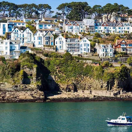 3 Bed In Polruan Pc009 Holiday home *